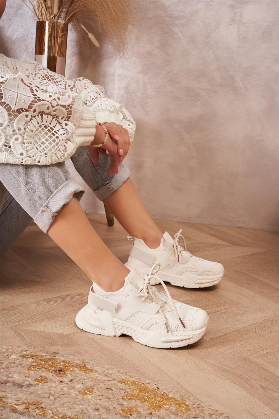 Lujah Shoes (Schuhgrosshandel)