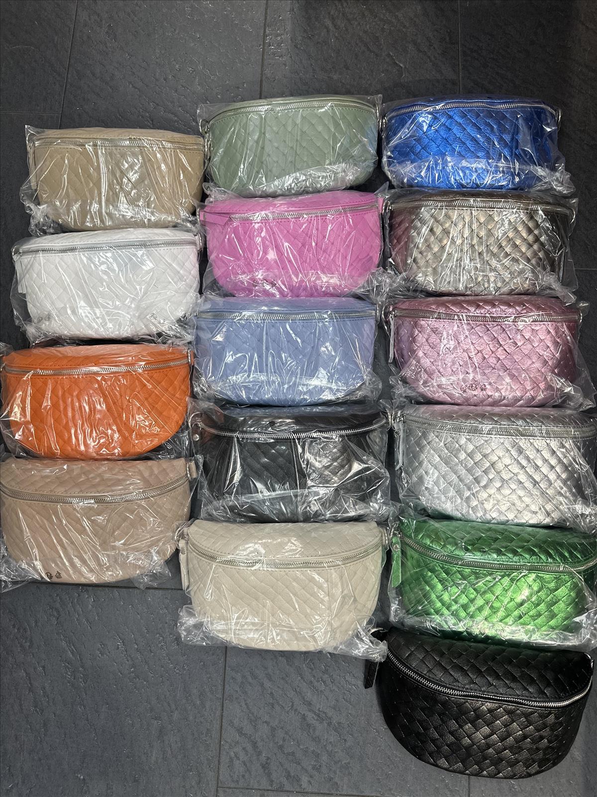 JACKY & JUSTIN GMBH - Damenaccessoires, Lederwaren