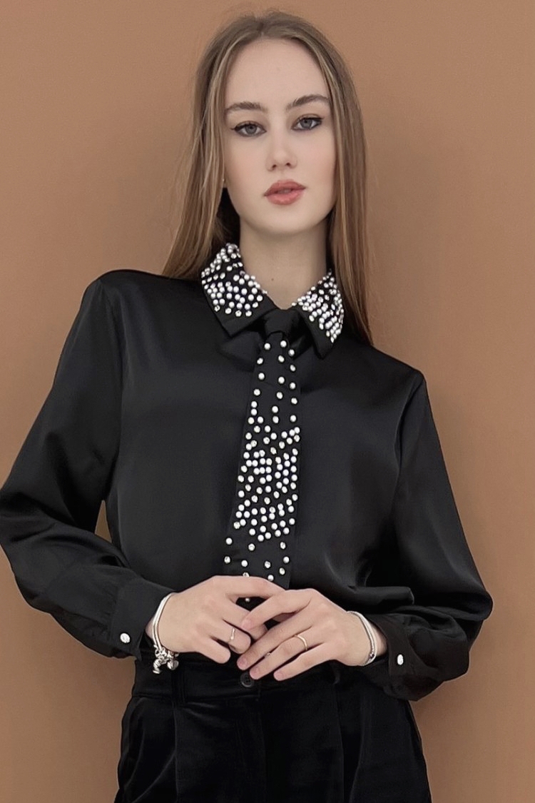Miss Furs GmbH - MISS FURS Damenmode - Accessoires, Sportswear, Jeans, Tops, Bags