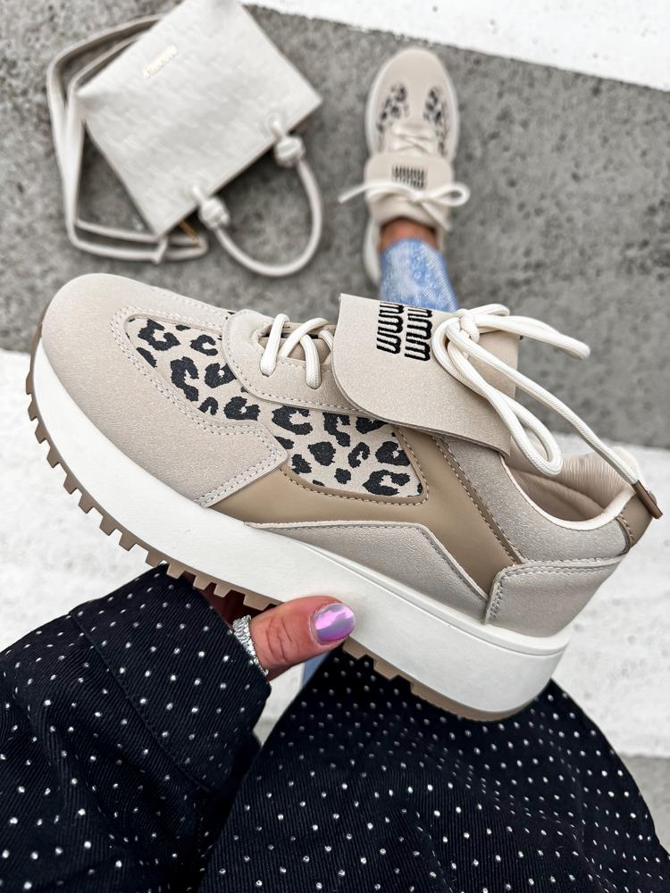 efashion s.r.o. - DOB;Accesoires;Schuhe;Young Fashion - Medvedov