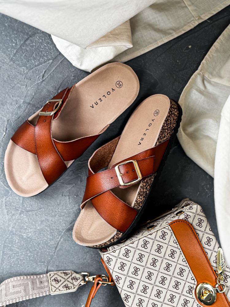 efashion s.r.o. - DOB;Accesoires;Schuhe;Young Fashion - Medvedov