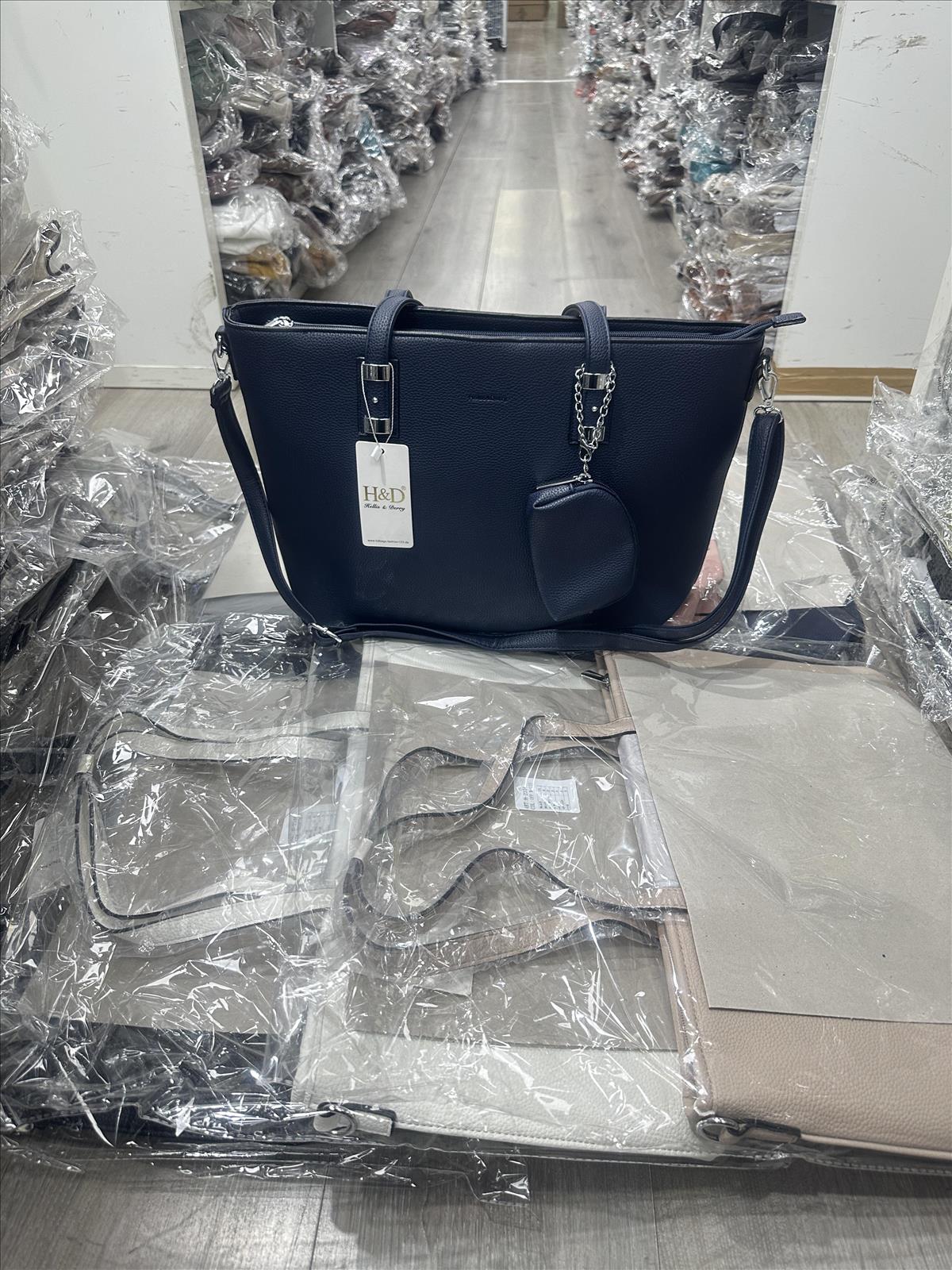 Huada Import-Export GmbH -DOB, Taschen, Schuhe, Accessoires