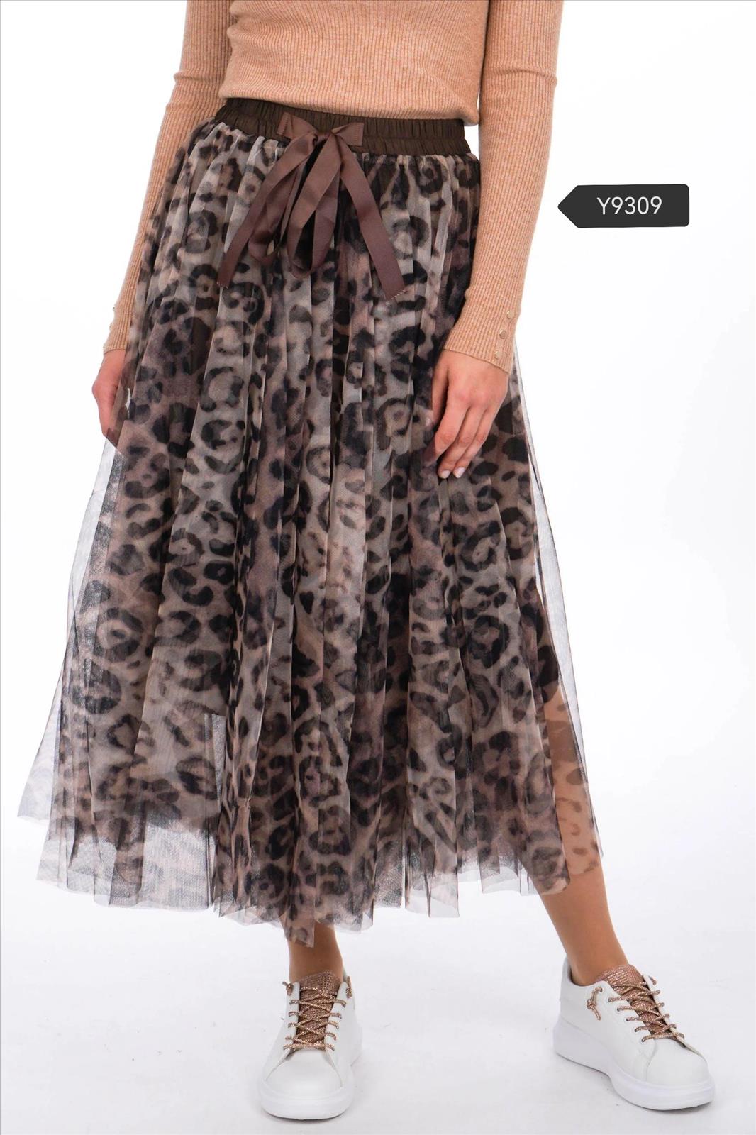Miss Furs GmbH - MISS FURS Damenmode - Accessoires, Sportswear, Jeans, Tops, Bags