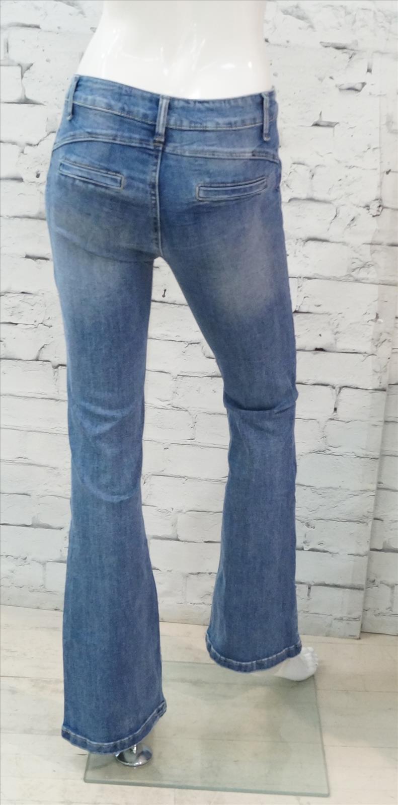 Bhatti Mode GmbH - Young fashion, DOB - Blusen, Hosen Jacken, Jeans, Kleider, Pullover etc.