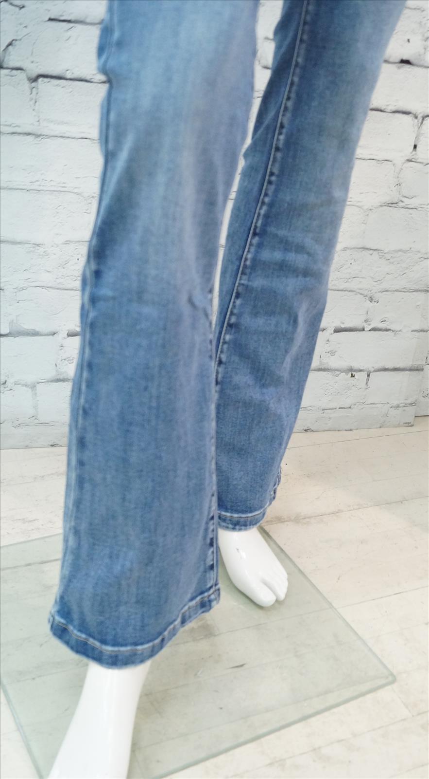Bhatti Mode GmbH - Young fashion, DOB - Blusen, Hosen Jacken, Jeans, Kleider, Pullover etc.