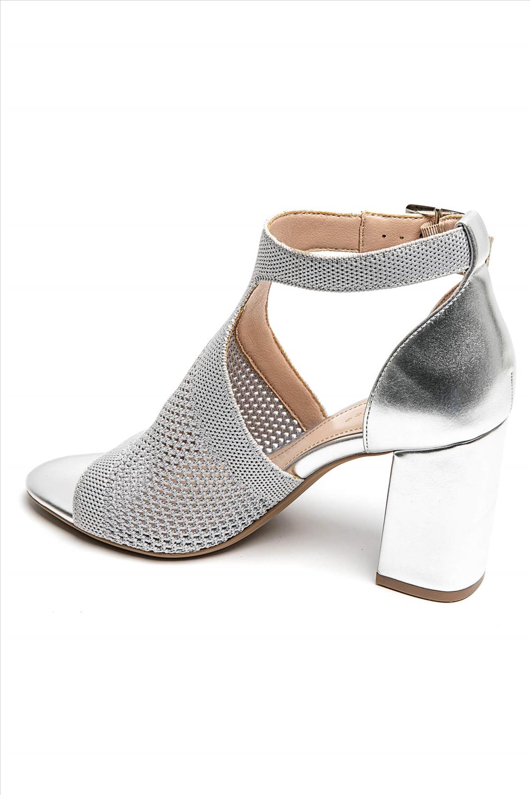 Lujah Shoes (Schuhgrosshandel)