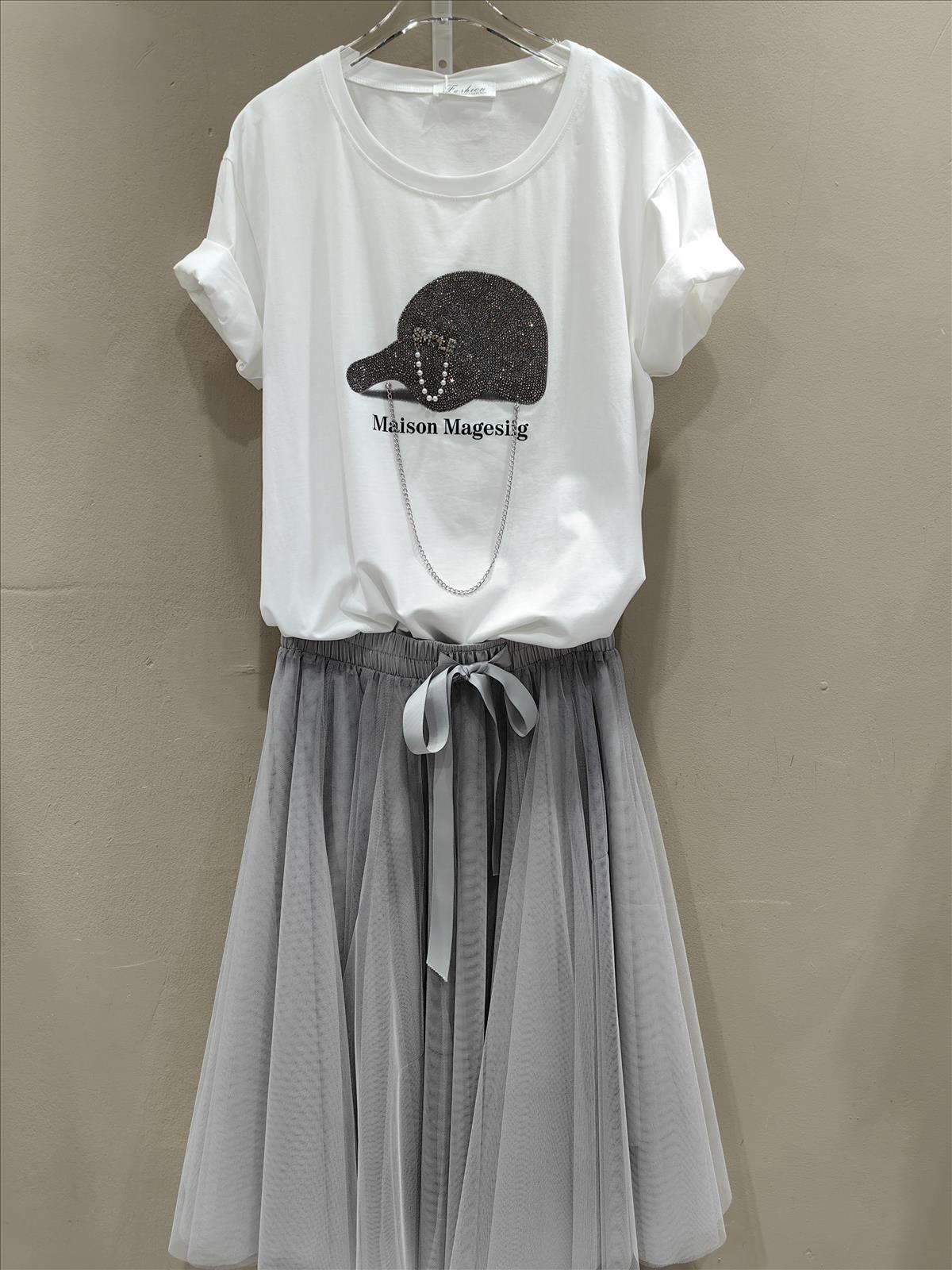 Miss Furs GmbH - MISS FURS Damenmode - Accessoires, Sportswear, Jeans, Tops, Bags