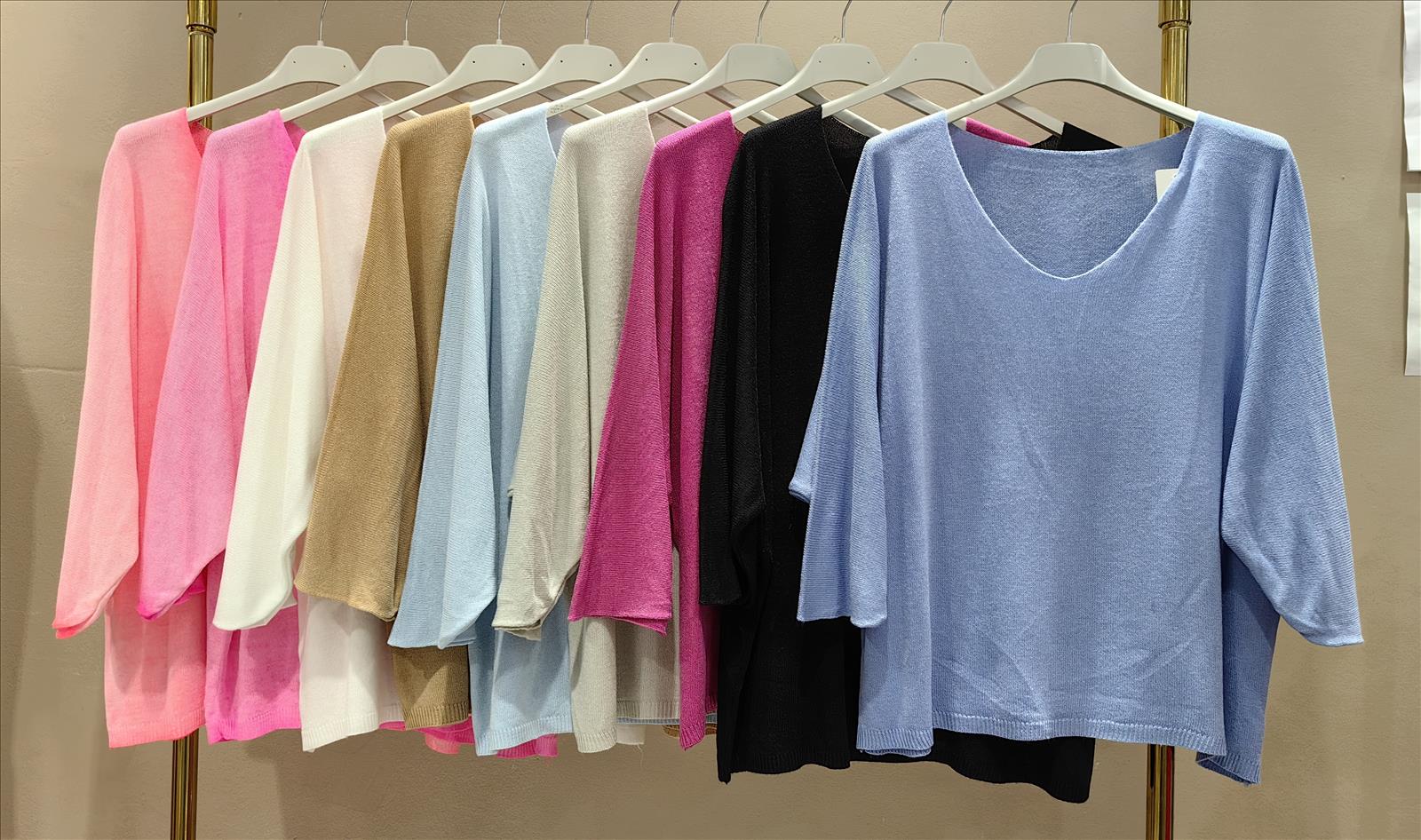 Miss Furs GmbH - MISS FURS Damenmode - Accessoires, Sportswear, Jeans, Tops, Bags