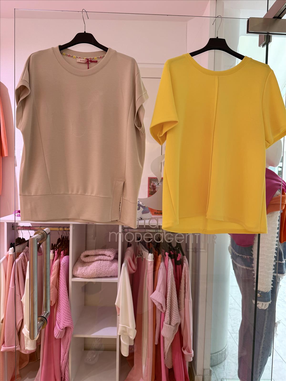 Modeagentur Ditta Boss e. K. - Damenbekleidung