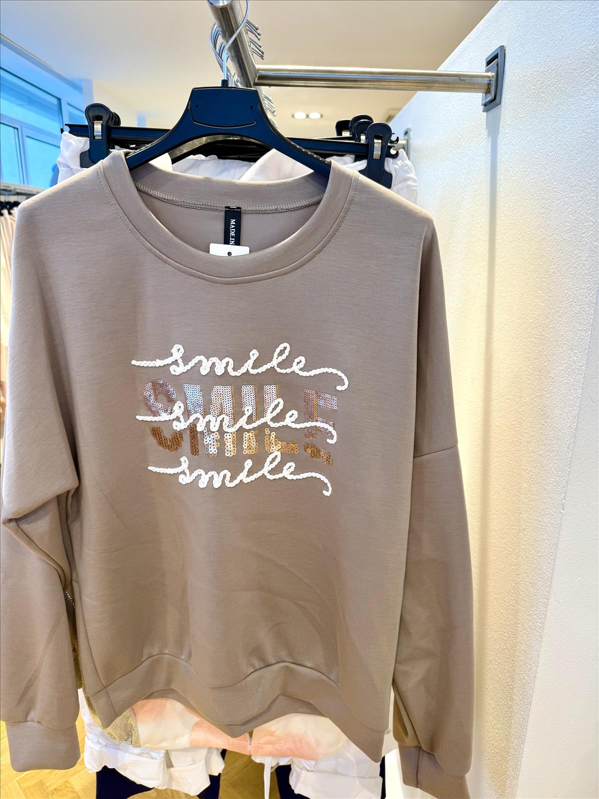 Modeagentur Ditta Boss e. K. - Damenbekleidung