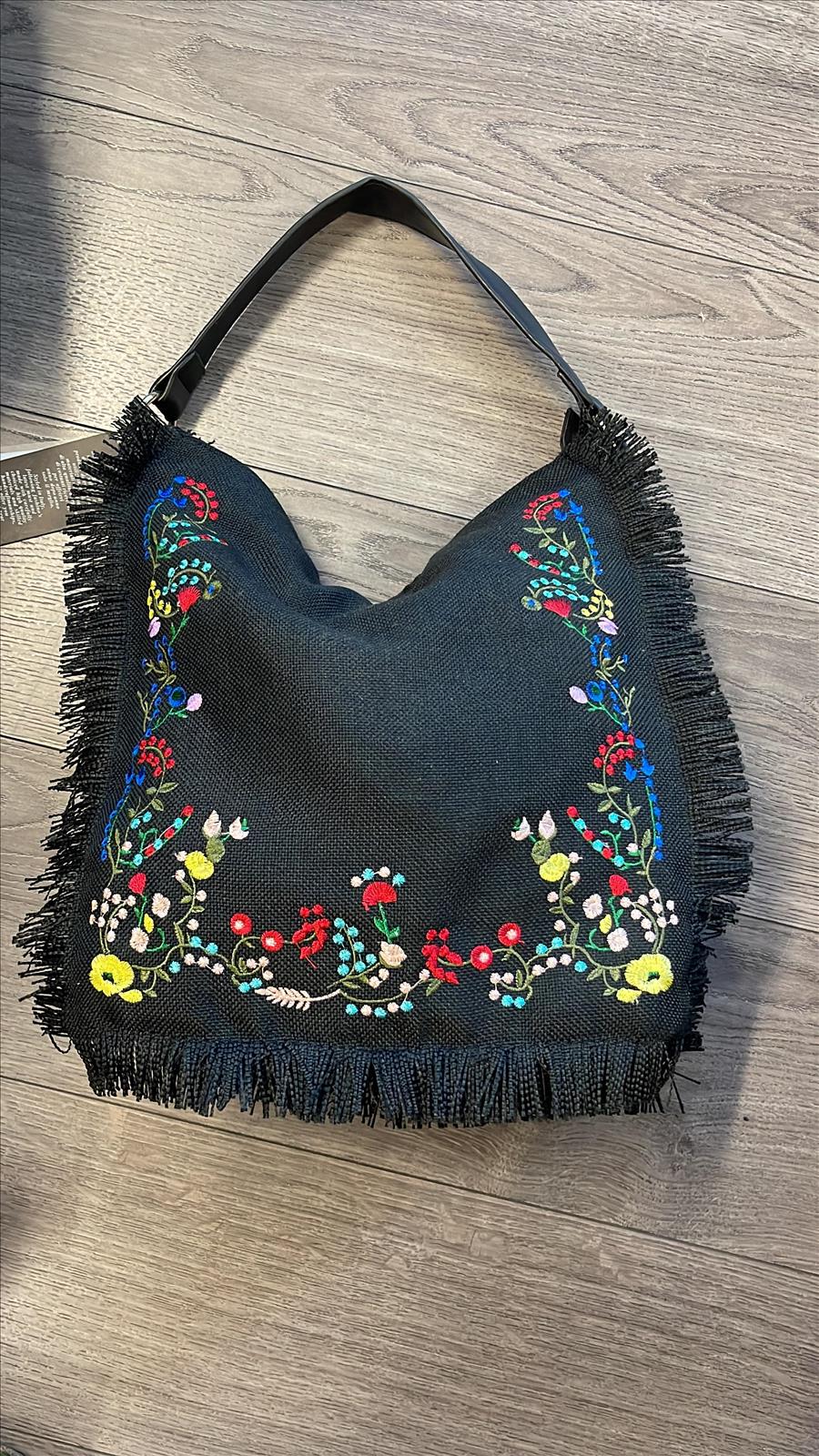 König Taschen Großhandel - Taschen, Abendtaschen, Schuhe