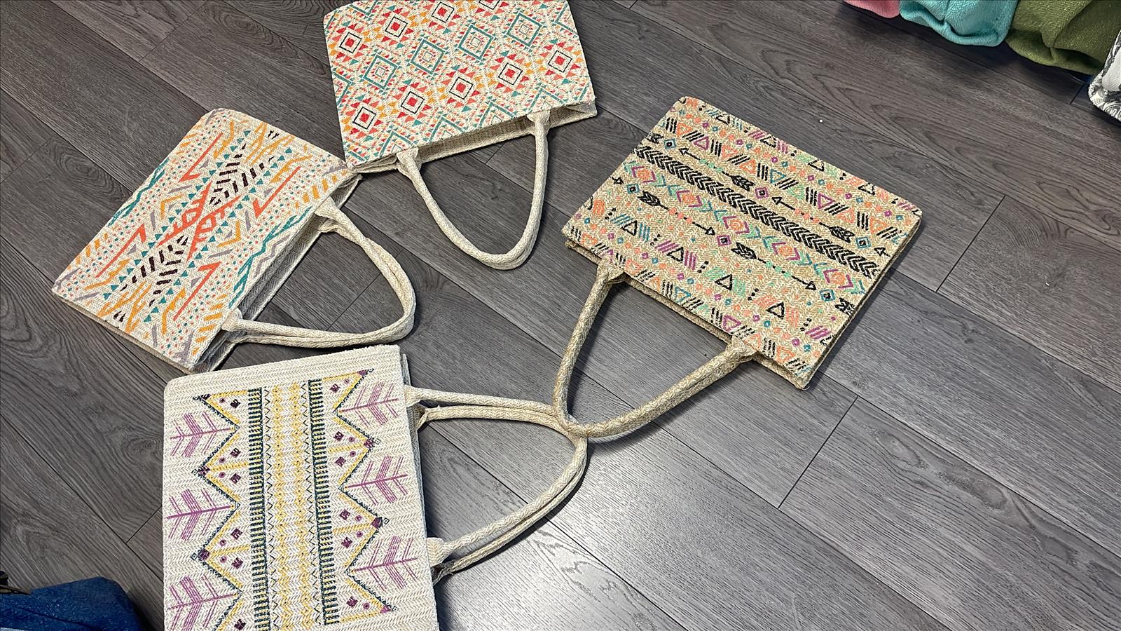König Taschen Großhandel - Taschen, Abendtaschen, Schuhe
