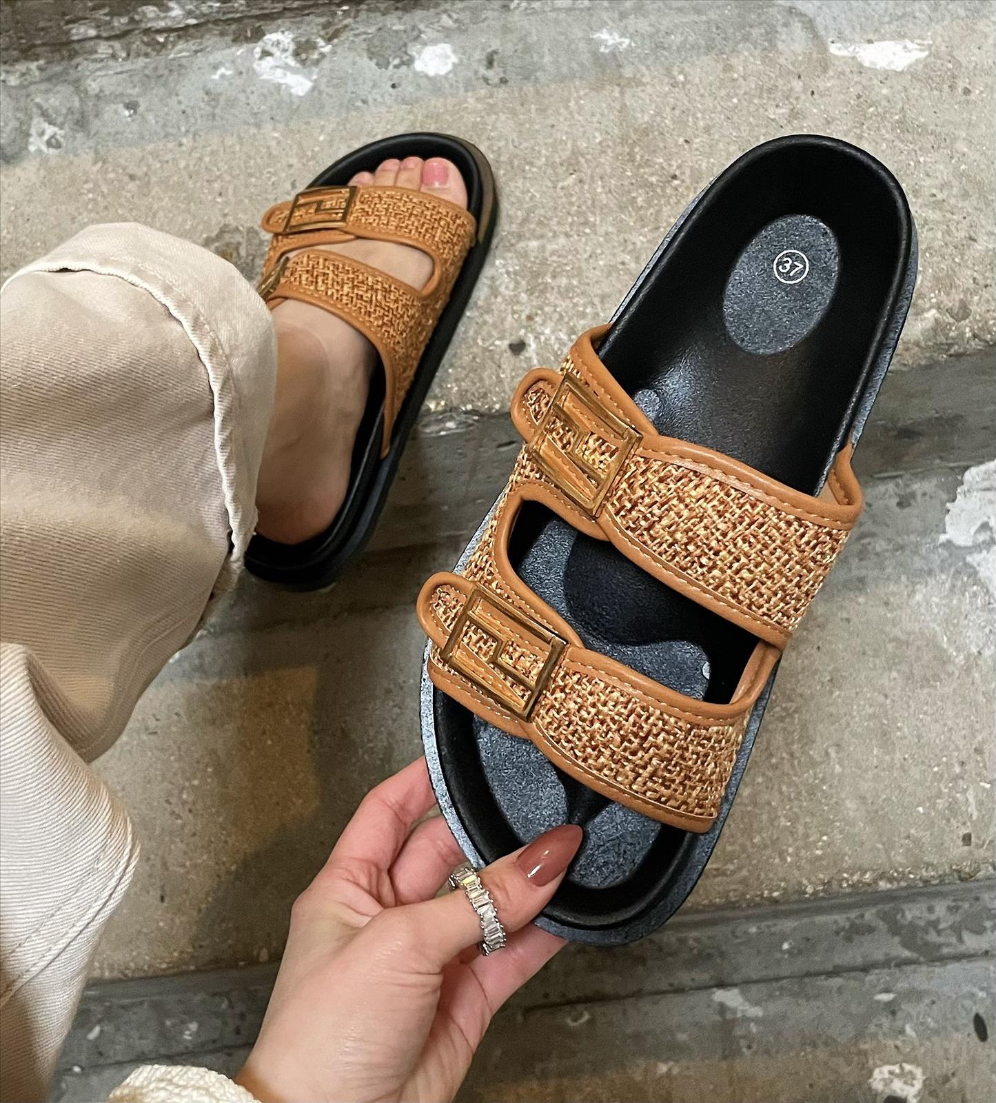Lujah Shoes (Schuhgrosshandel)