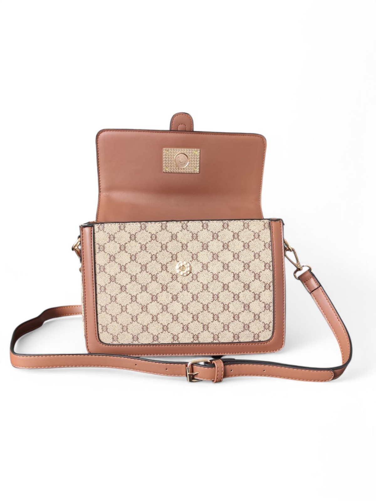 Pulcini GmbH - 2BE - Fashion & Design