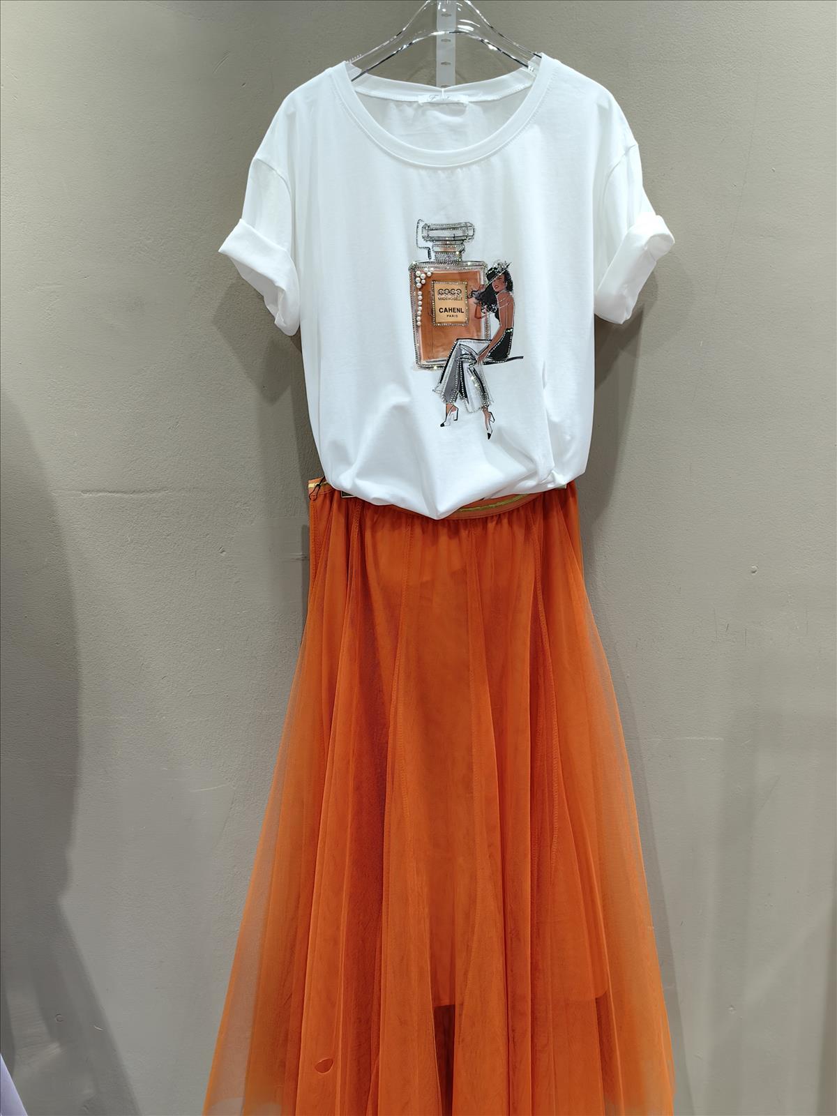 Miss Furs GmbH - MISS FURS Damenmode - Accessoires, Sportswear, Jeans, Tops, Bags