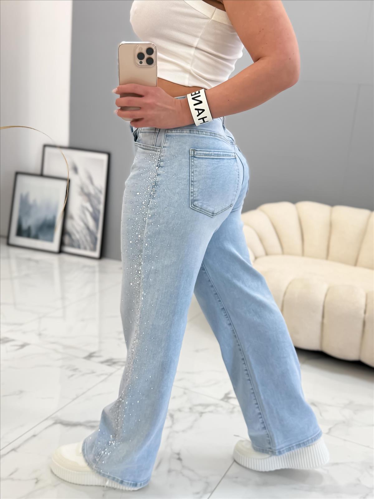 efashion s.r.o. - DOB;Accesoires;Schuhe;Young Fashion - Medvedov