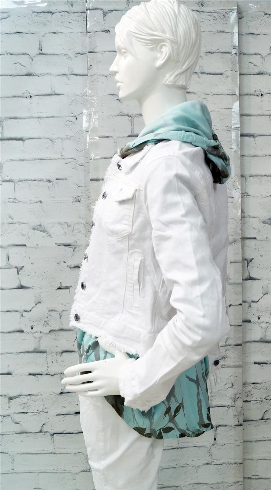 Bhatti Mode GmbH - Young fashion, DOB - Blusen, Hosen Jacken, Jeans, Kleider, Pullover etc.
