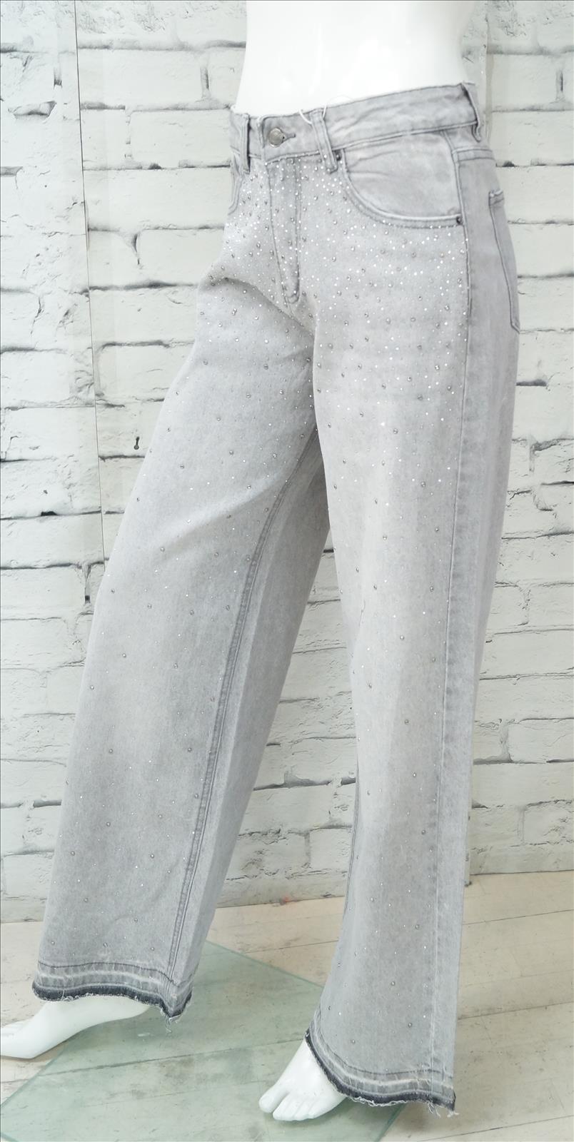 Bhatti Mode GmbH - Young fashion, DOB - Blusen, Hosen Jacken, Jeans, Kleider, Pullover etc.