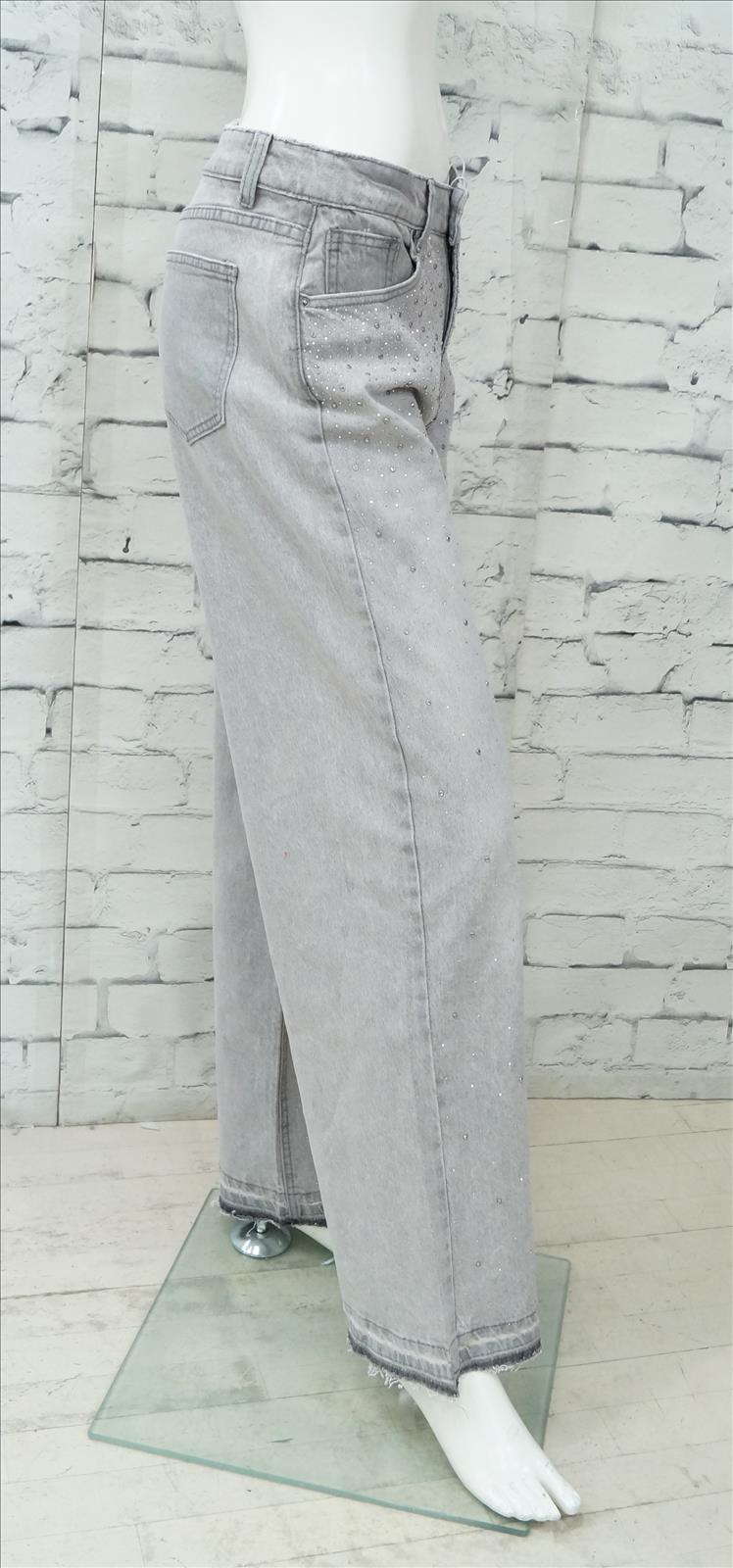 Bhatti Mode GmbH - Young fashion, DOB - Blusen, Hosen Jacken, Jeans, Kleider, Pullover etc.