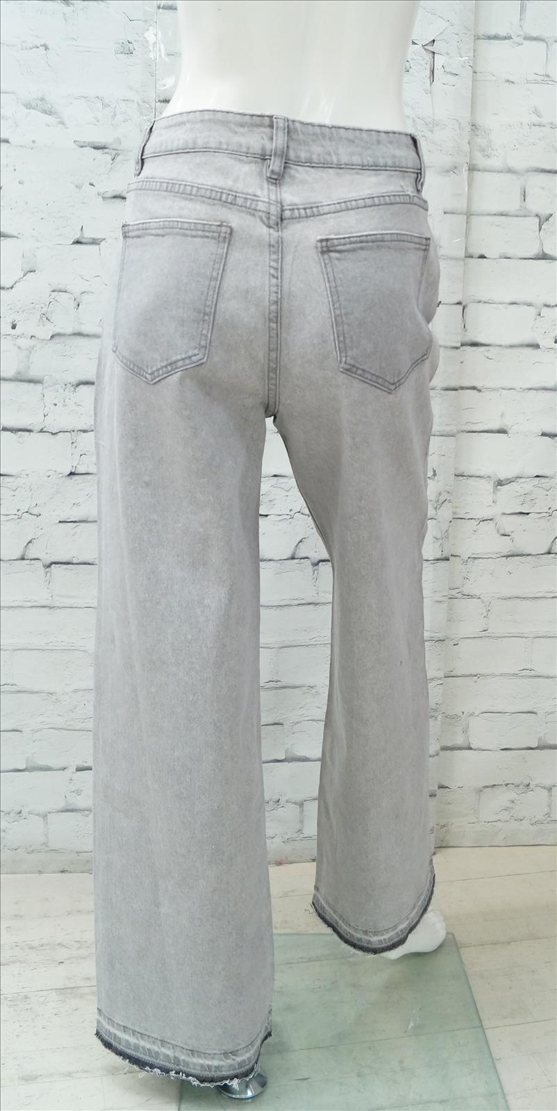 Bhatti Mode GmbH - Young fashion, DOB - Blusen, Hosen Jacken, Jeans, Kleider, Pullover etc.