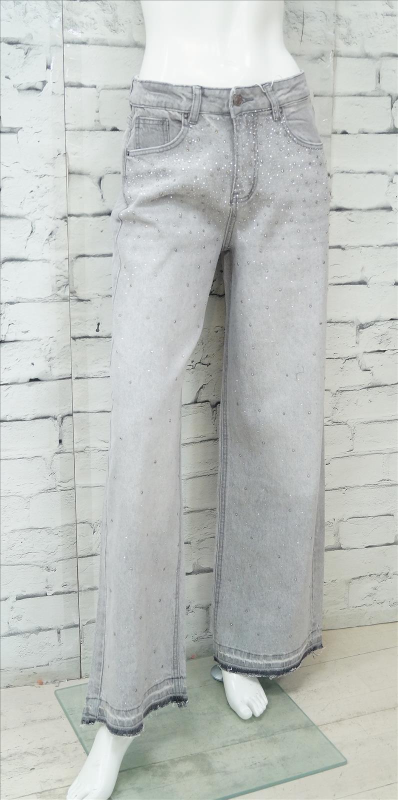 Bhatti Mode GmbH - Young fashion, DOB - Blusen, Hosen Jacken, Jeans, Kleider, Pullover etc.