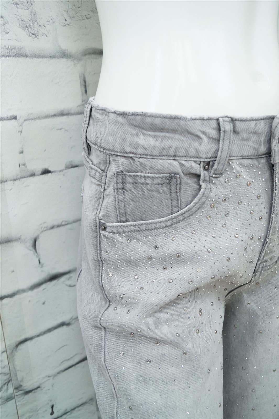 Bhatti Mode GmbH - Young fashion, DOB - Blusen, Hosen Jacken, Jeans, Kleider, Pullover etc.