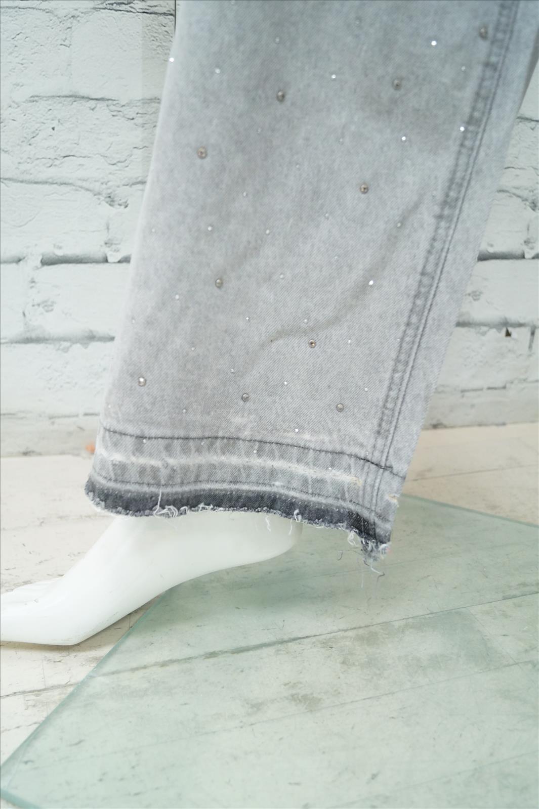 Bhatti Mode GmbH - Young fashion, DOB - Blusen, Hosen Jacken, Jeans, Kleider, Pullover etc.