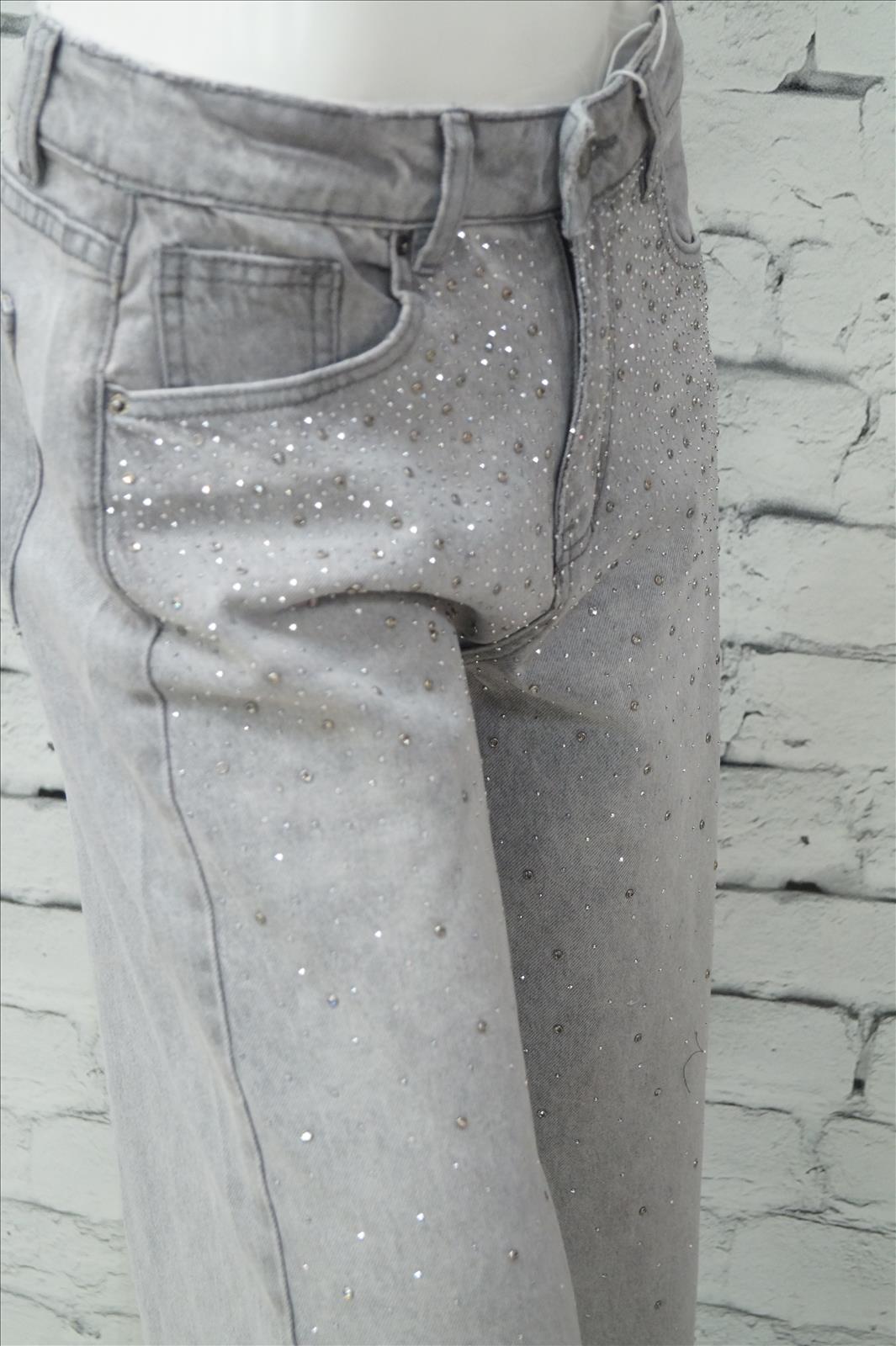 Bhatti Mode GmbH - Young fashion, DOB - Blusen, Hosen Jacken, Jeans, Kleider, Pullover etc.