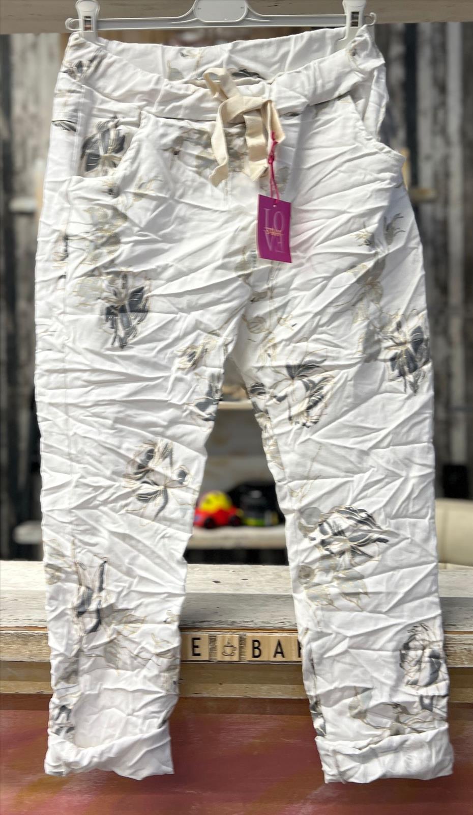 Element of Joy - Damenbekleidung und Accessoires - Wiesbaden