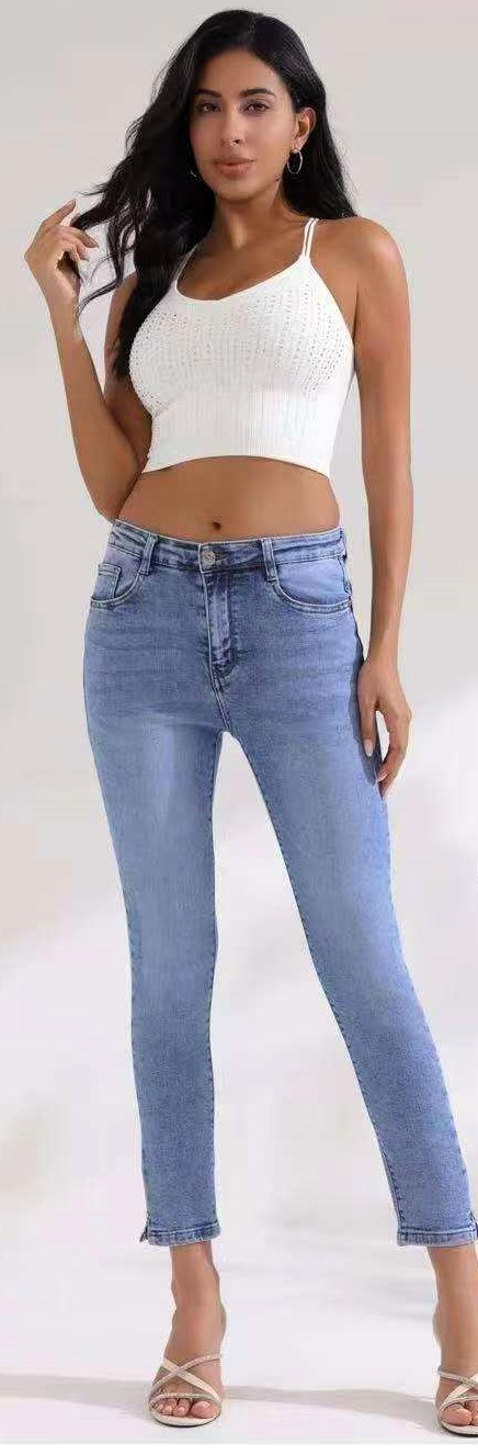 LB new fashion GmbH & Co KG - DOB, Accessoires, Young Fashion, Big Sizes - Eschborn