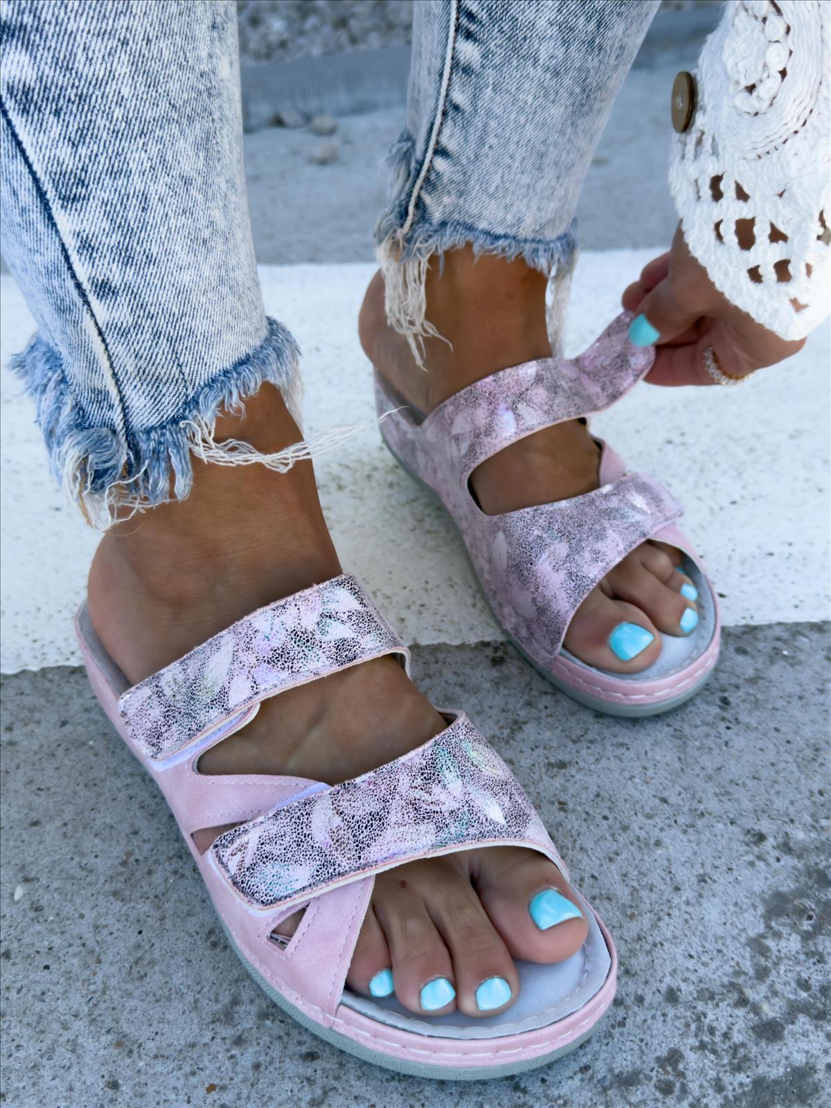 efashion s.r.o. - DOB;Accesoires;Schuhe;Young Fashion - Medvedov