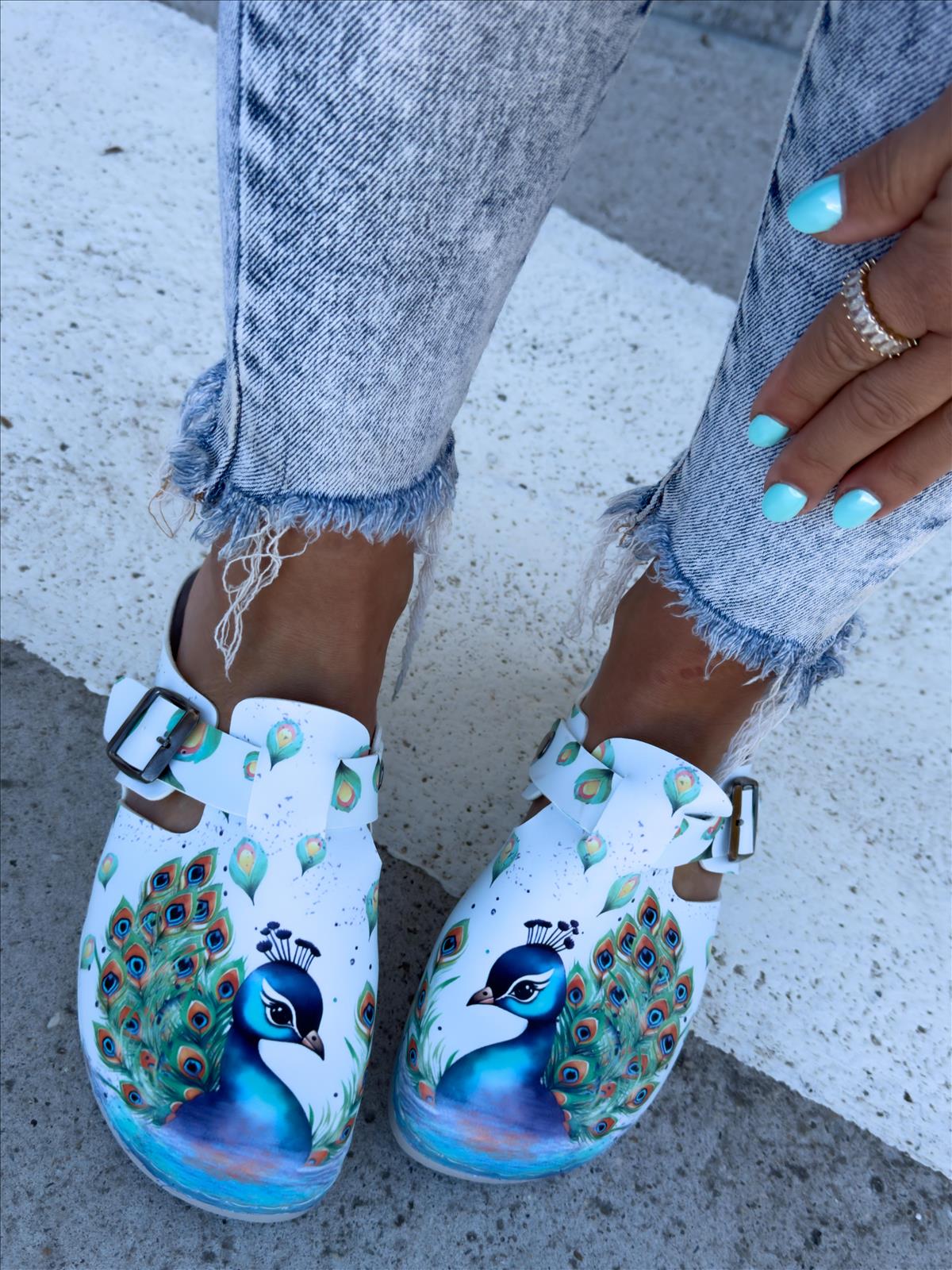 efashion s.r.o. - DOB;Accesoires;Schuhe;Young Fashion - Medvedov