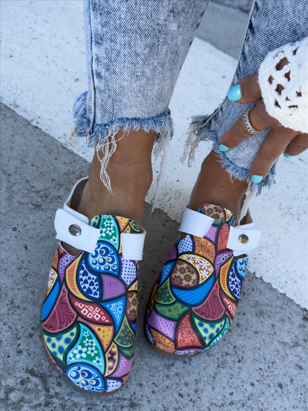 efashion s.r.o. - DOB;Accesoires;Schuhe;Young Fashion - Medvedov