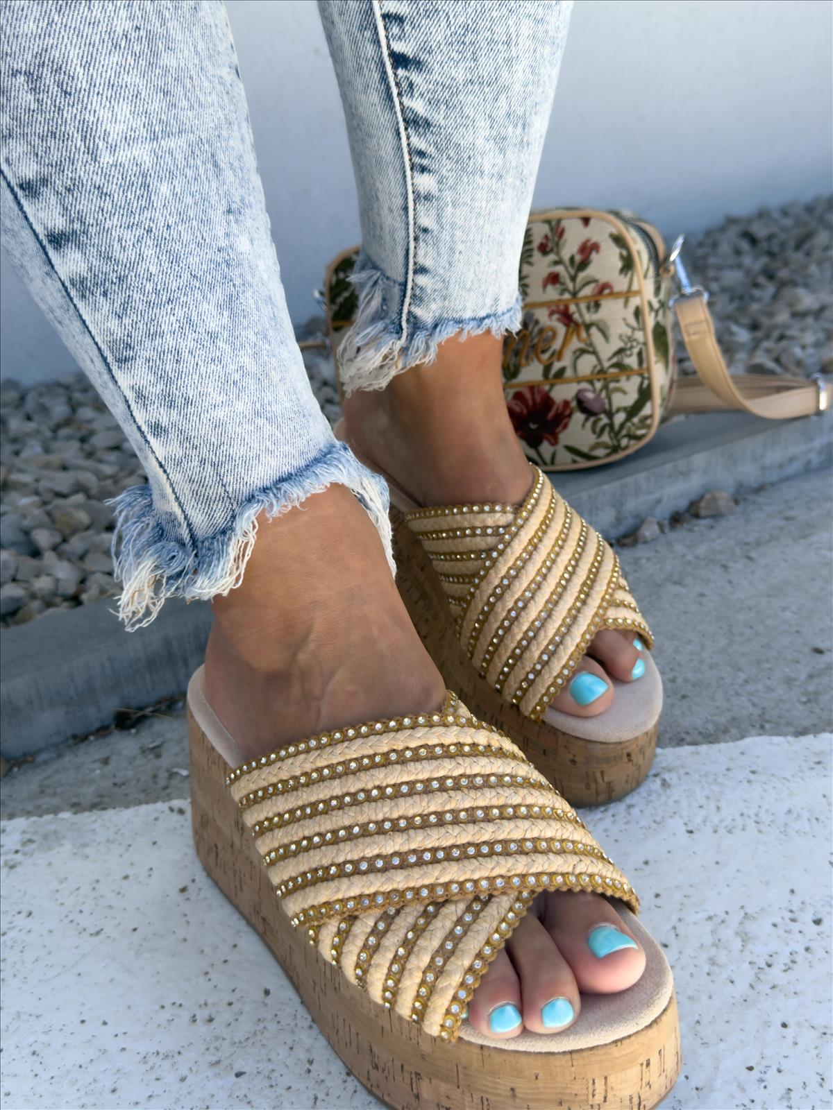 efashion s.r.o. - DOB;Accesoires;Schuhe;Young Fashion - Medvedov