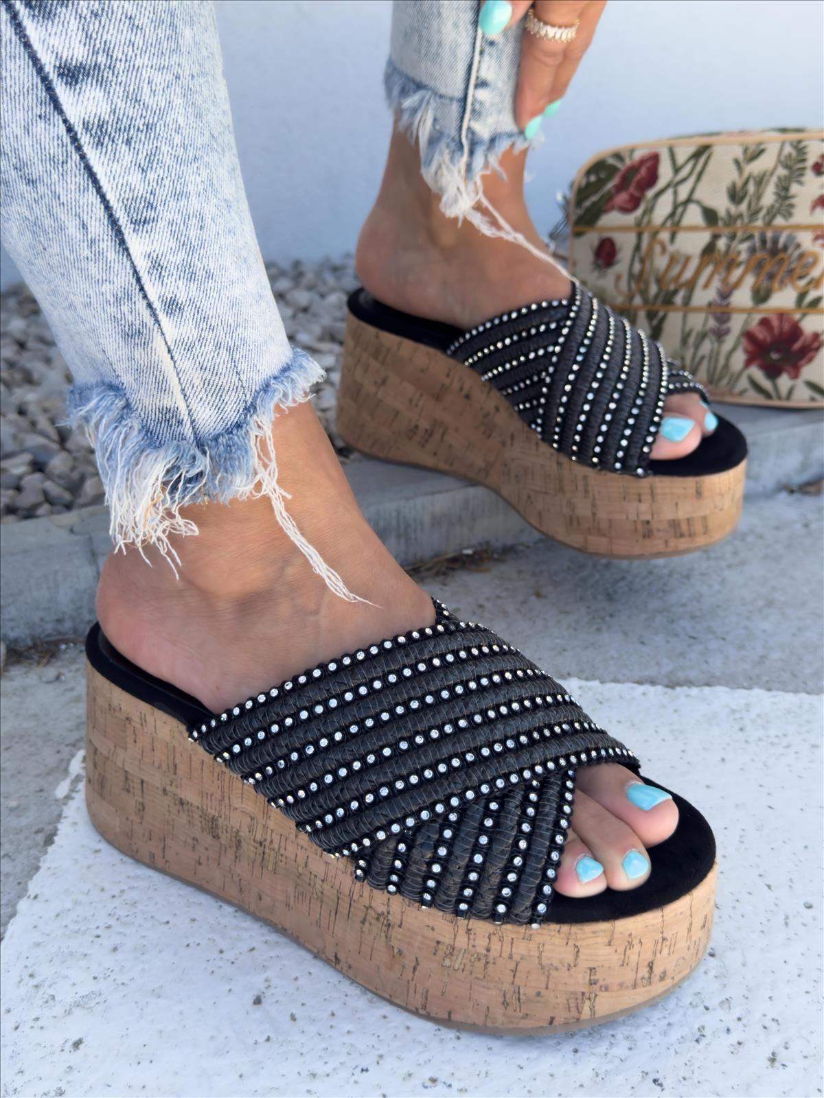 efashion s.r.o. - DOB;Accesoires;Schuhe;Young Fashion - Medvedov