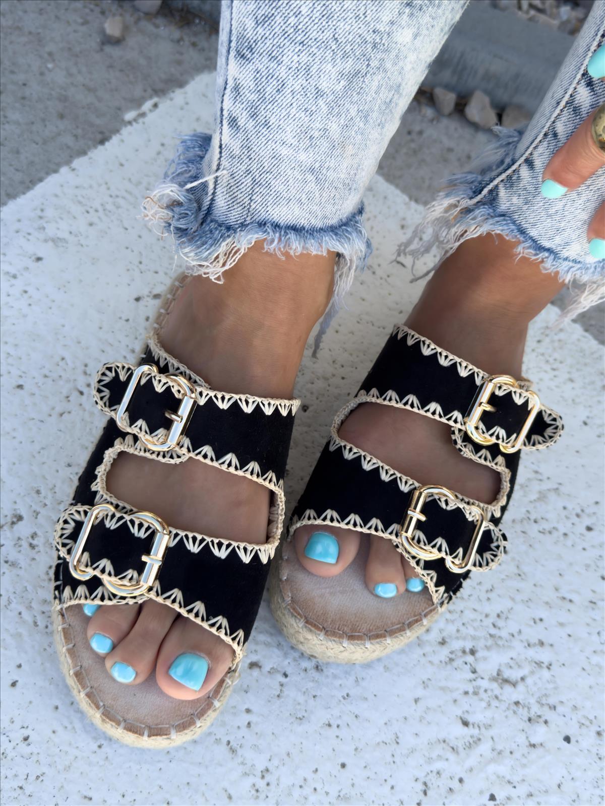 efashion s.r.o. - DOB;Accesoires;Schuhe;Young Fashion - Medvedov