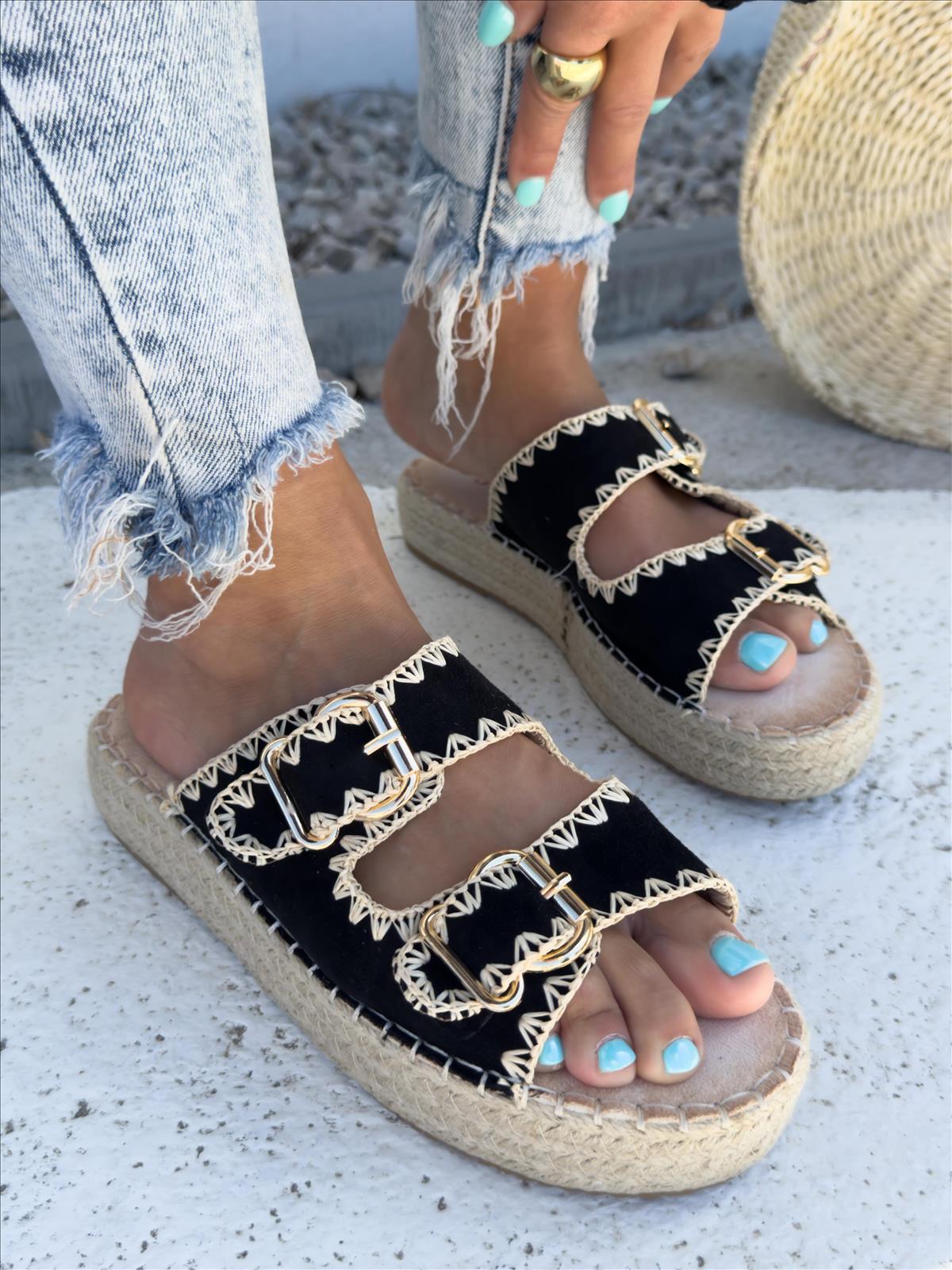 efashion s.r.o. - DOB;Accesoires;Schuhe;Young Fashion - Medvedov