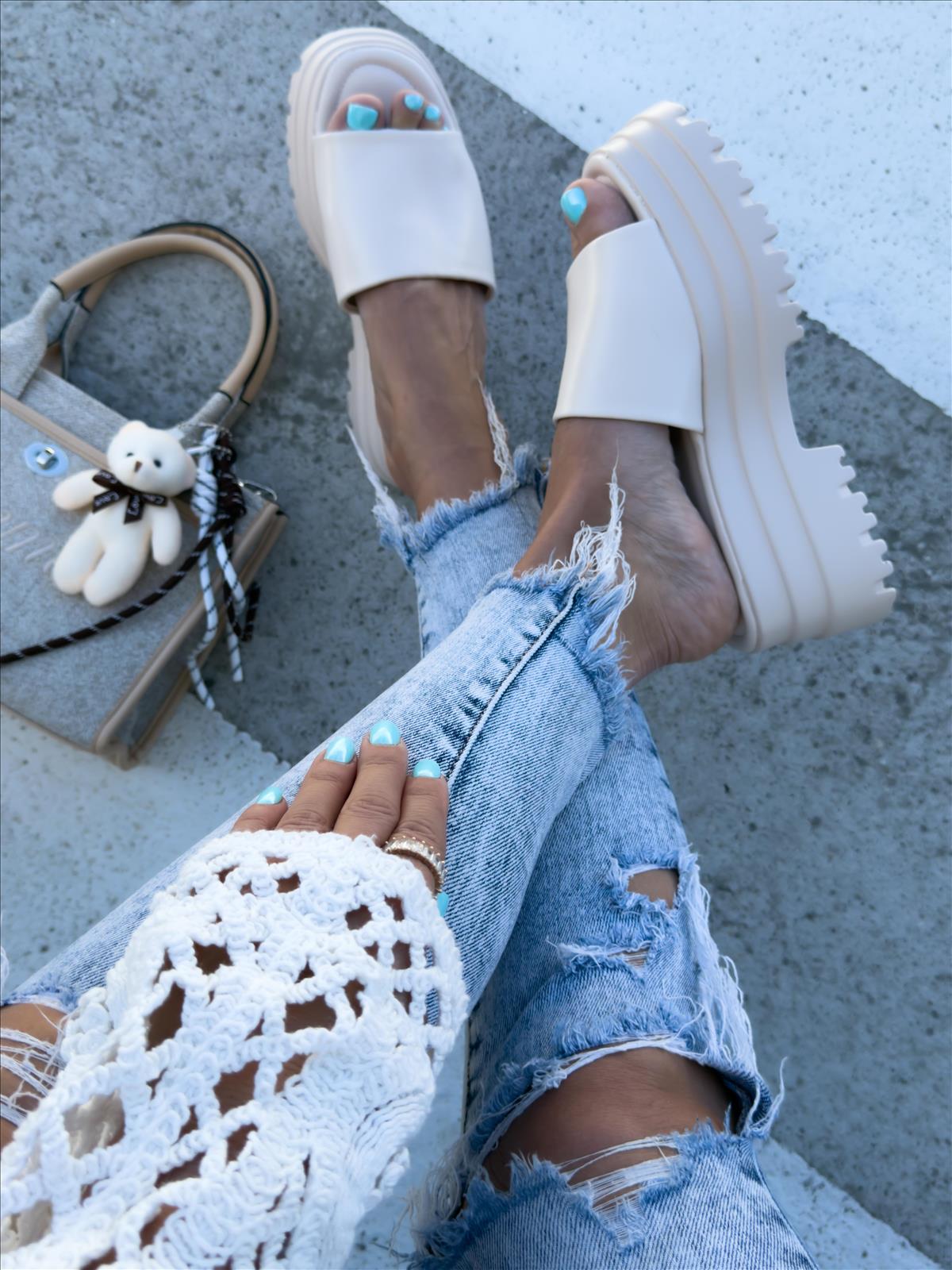 efashion s.r.o. - DOB;Accesoires;Schuhe;Young Fashion - Medvedov
