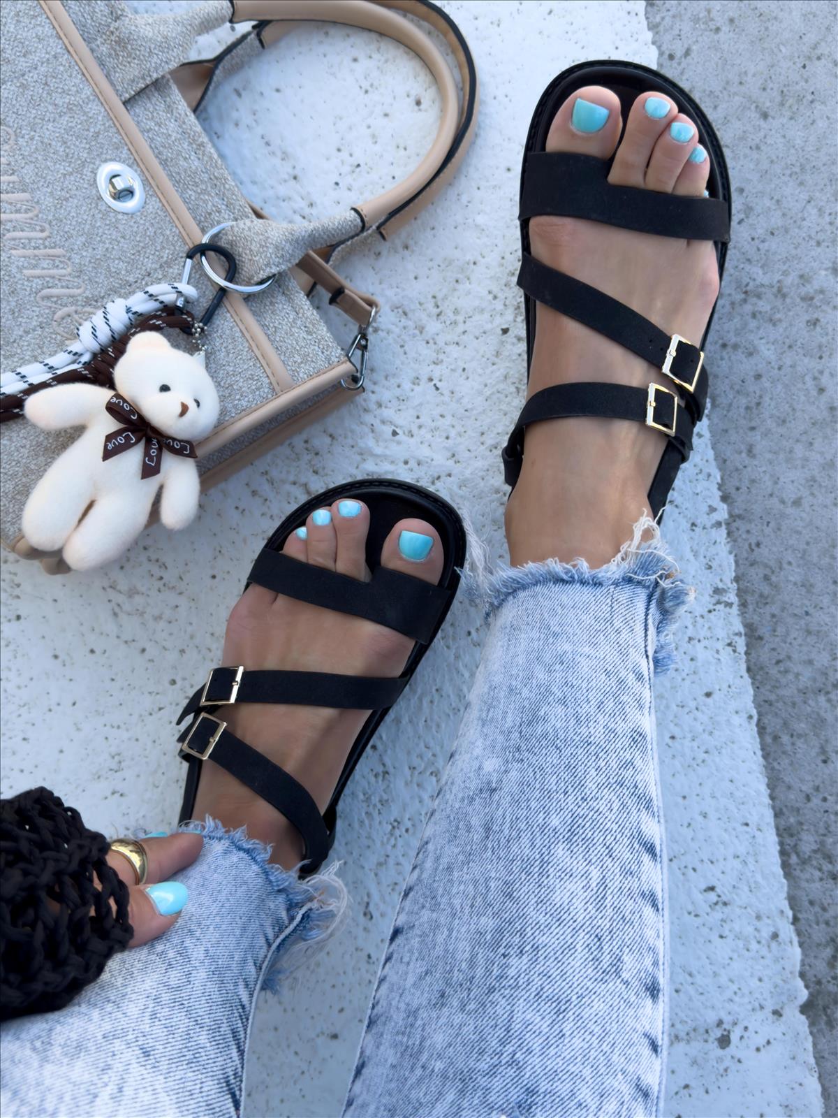 efashion s.r.o. - DOB;Accesoires;Schuhe;Young Fashion - Medvedov