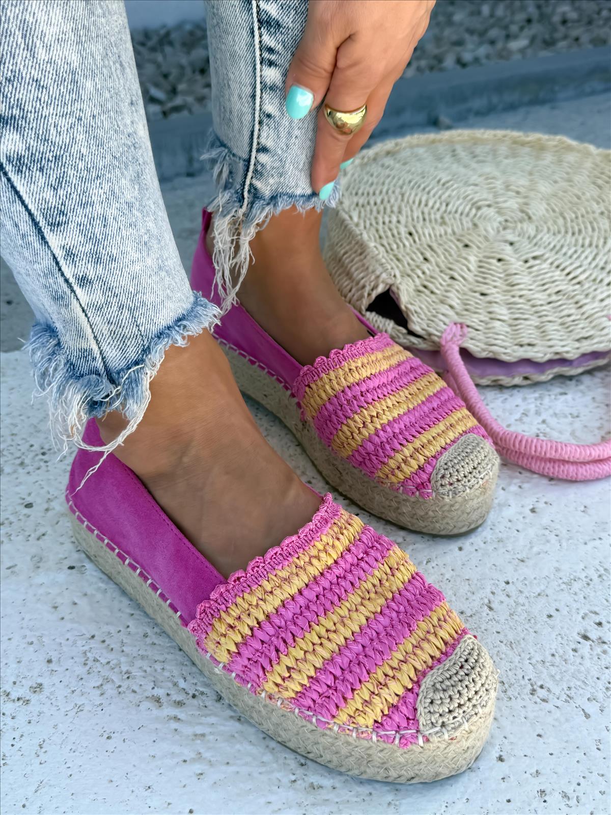 efashion s.r.o. - DOB;Accesoires;Schuhe;Young Fashion - Medvedov