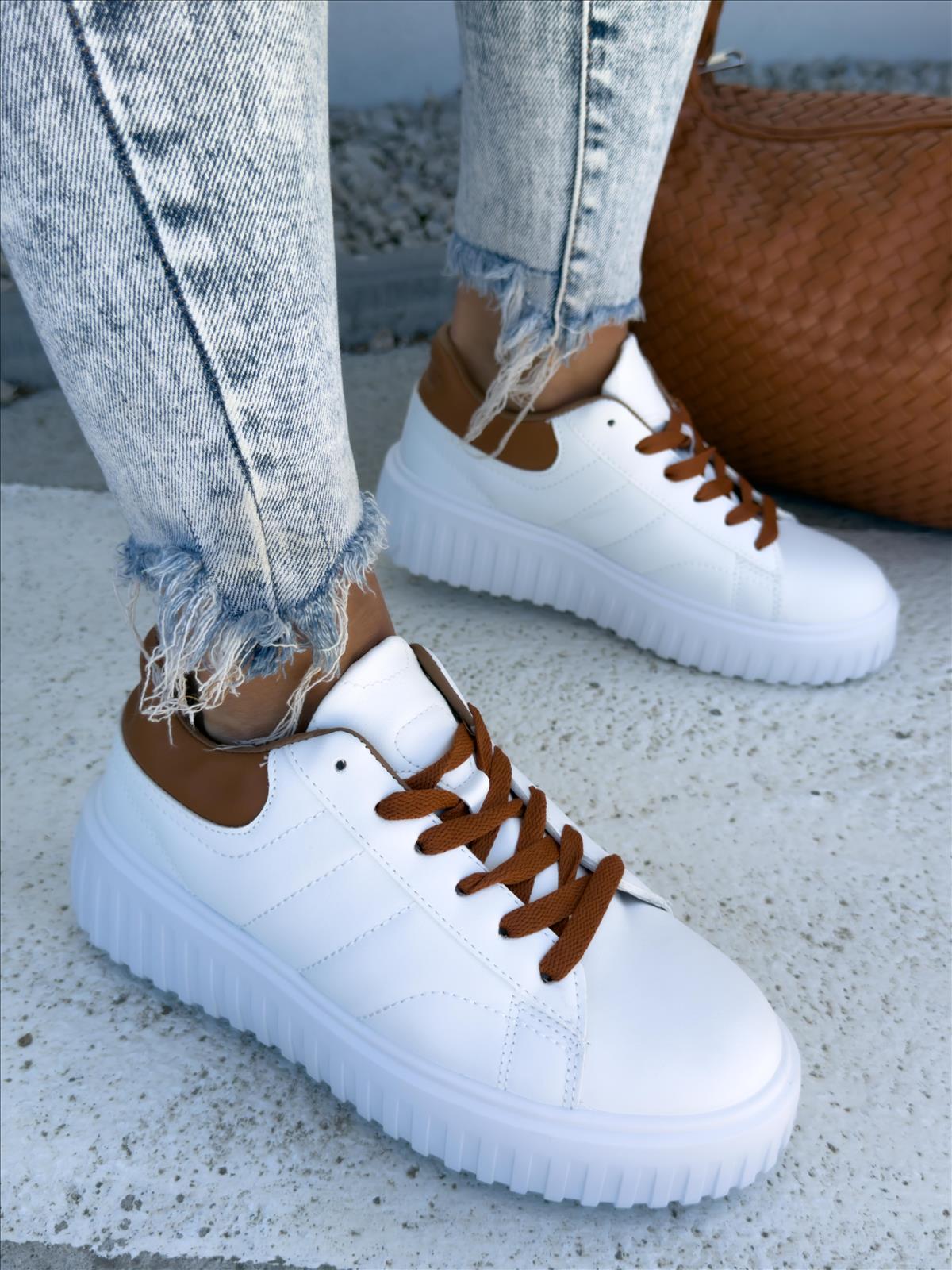 efashion s.r.o. - DOB;Accesoires;Schuhe;Young Fashion - Medvedov