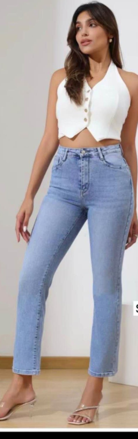 LB new fashion GmbH & Co KG - DOB, Accessoires, Young Fashion, Big Sizes - Eschborn