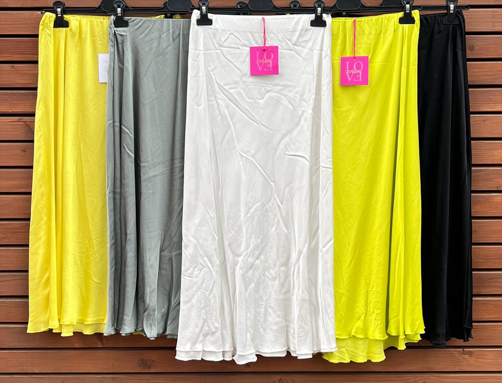 Element of Joy - Damenbekleidung und Accessoires - Wiesbaden