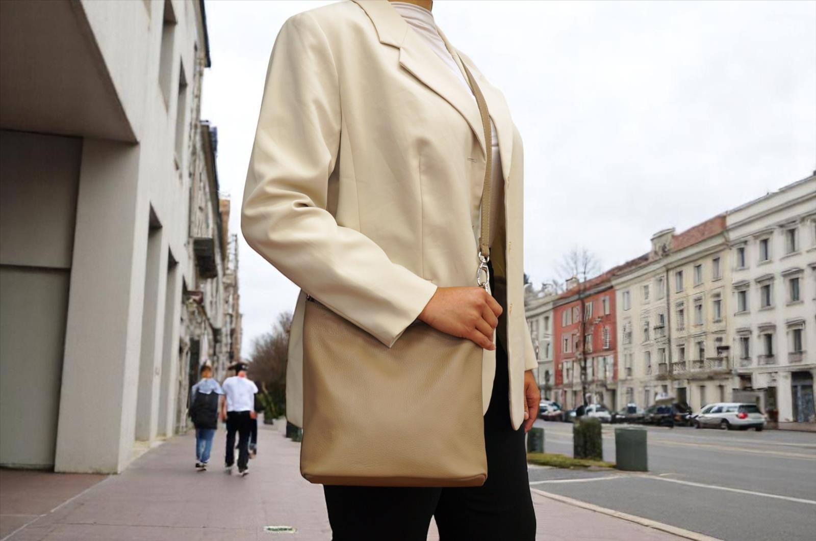 Pulcini GmbH - 2BE - Fashion & Design
