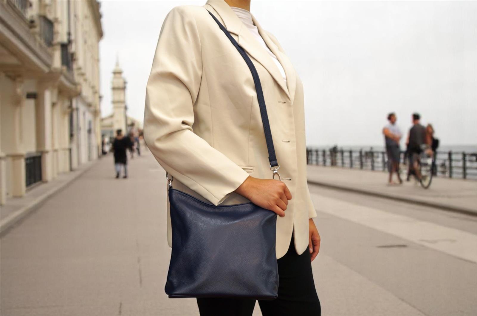 Pulcini GmbH - 2BE - Fashion & Design