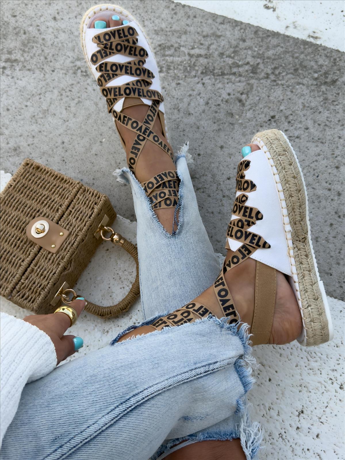efashion s.r.o. - DOB;Accesoires;Schuhe;Young Fashion - Medvedov