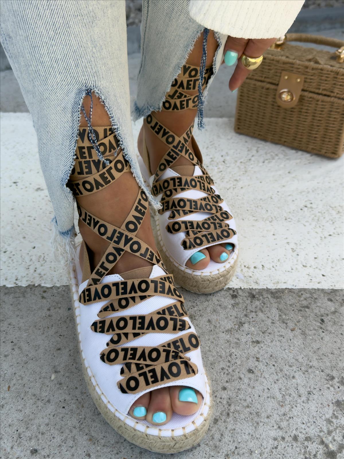 efashion s.r.o. - DOB;Accesoires;Schuhe;Young Fashion - Medvedov
