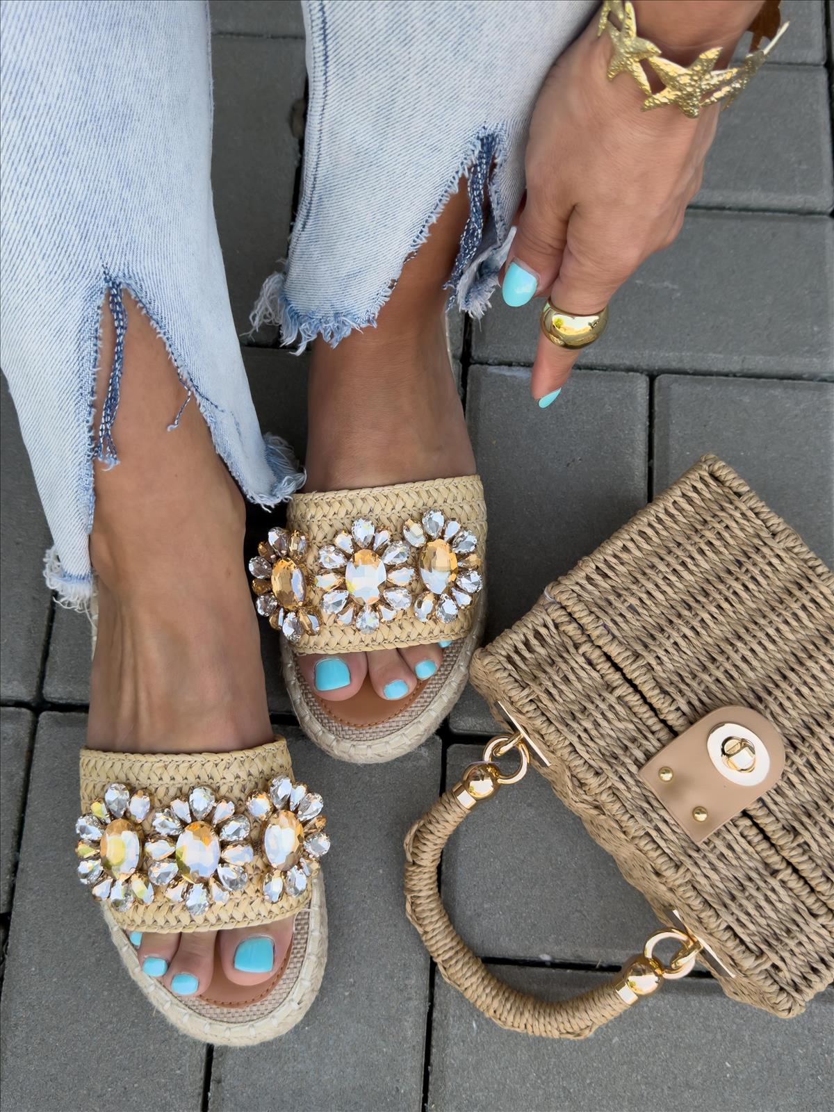 efashion s.r.o. - DOB;Accesoires;Schuhe;Young Fashion - Medvedov
