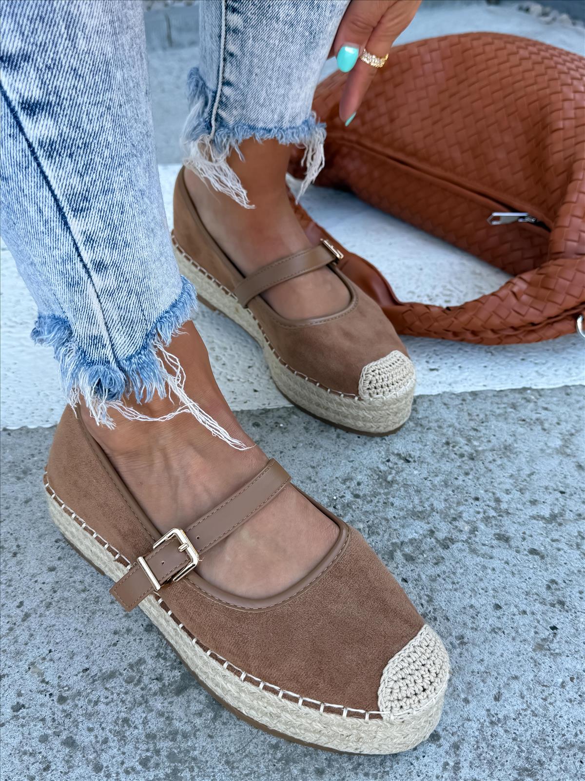 efashion s.r.o. - DOB;Accesoires;Schuhe;Young Fashion - Medvedov