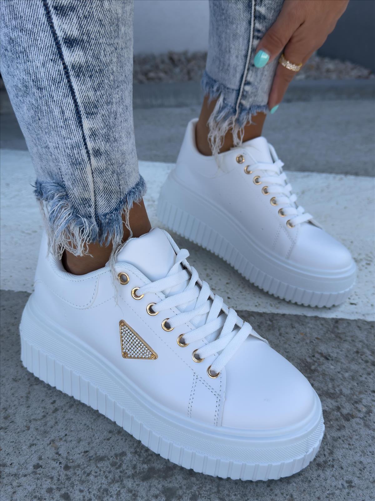 efashion s.r.o. - DOB;Accesoires;Schuhe;Young Fashion - Medvedov